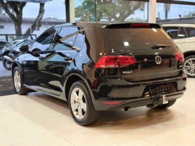 VOLKSWAGEN GOLF COMFORTLINE MA 2016 - Ampére Multimarcas - Veículos usados e semi novos à venda em Curitiba/PR