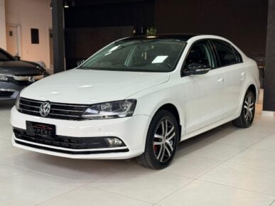 VOLKSWAGEN JETTA CL AF 2018 - Ampére Multimarcas - Veículos usados e semi novos à venda em Curitiba/PR