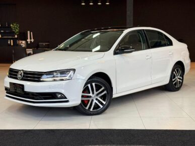 VOLKSWAGEN JETTA CL AF 2018 - Ampére Multimarcas - Veículos usados e semi novos à venda em Curitiba/PR