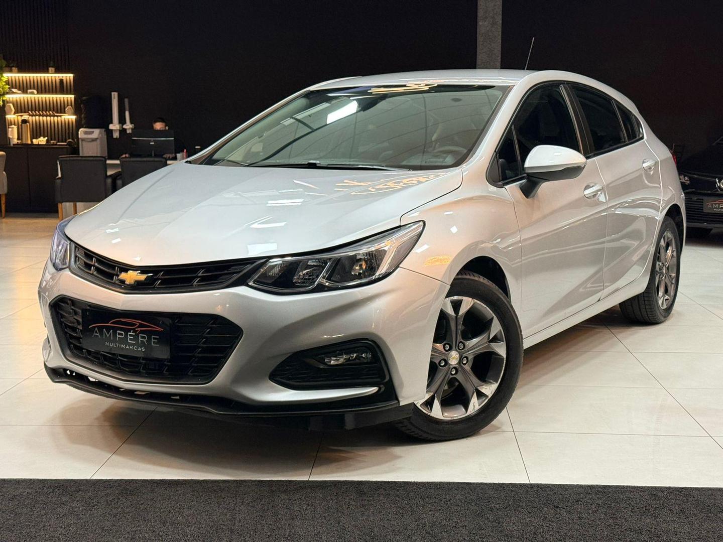 CHEVROLET CHEV CRUZE LT HB AT 2018 - Ampére Multimarcas - Veículos usados e semi novos à venda em Curitiba/PR