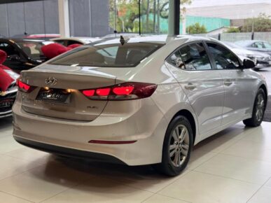 HYUNDAI ELANTRA 2018 - Ampére Multimarcas - Veículos usados e semi novos à venda em Curitiba/PR
