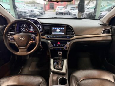 HYUNDAI ELANTRA 2018 - Ampére Multimarcas - Veículos usados e semi novos à venda em Curitiba/PR