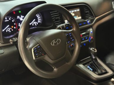 HYUNDAI ELANTRA 2018 - Ampére Multimarcas - Veículos usados e semi novos à venda em Curitiba/PR