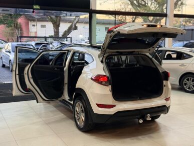 HYUNDAI TUCSON TURBO GLS 2018 - Ampére Multimarcas - Veículos usados e semi novos à venda em Curitiba/PR