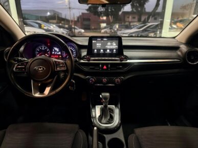 KIA CERATO FF EX2.0 AT 2020 - Ampére Multimarcas - Veículos usados e semi novos à venda em Curitiba/PR