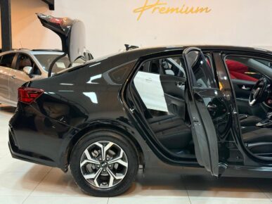 KIA CERATO FF EX2.0 AT 2020 - Ampére Multimarcas - Veículos usados e semi novos à venda em Curitiba/PR