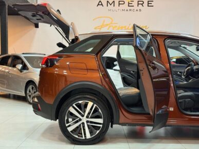 PEUGEOT 3008 GRIFFE AT 2018 - Ampére Multimarcas - Veículos usados e semi novos à venda em Curitiba/PR