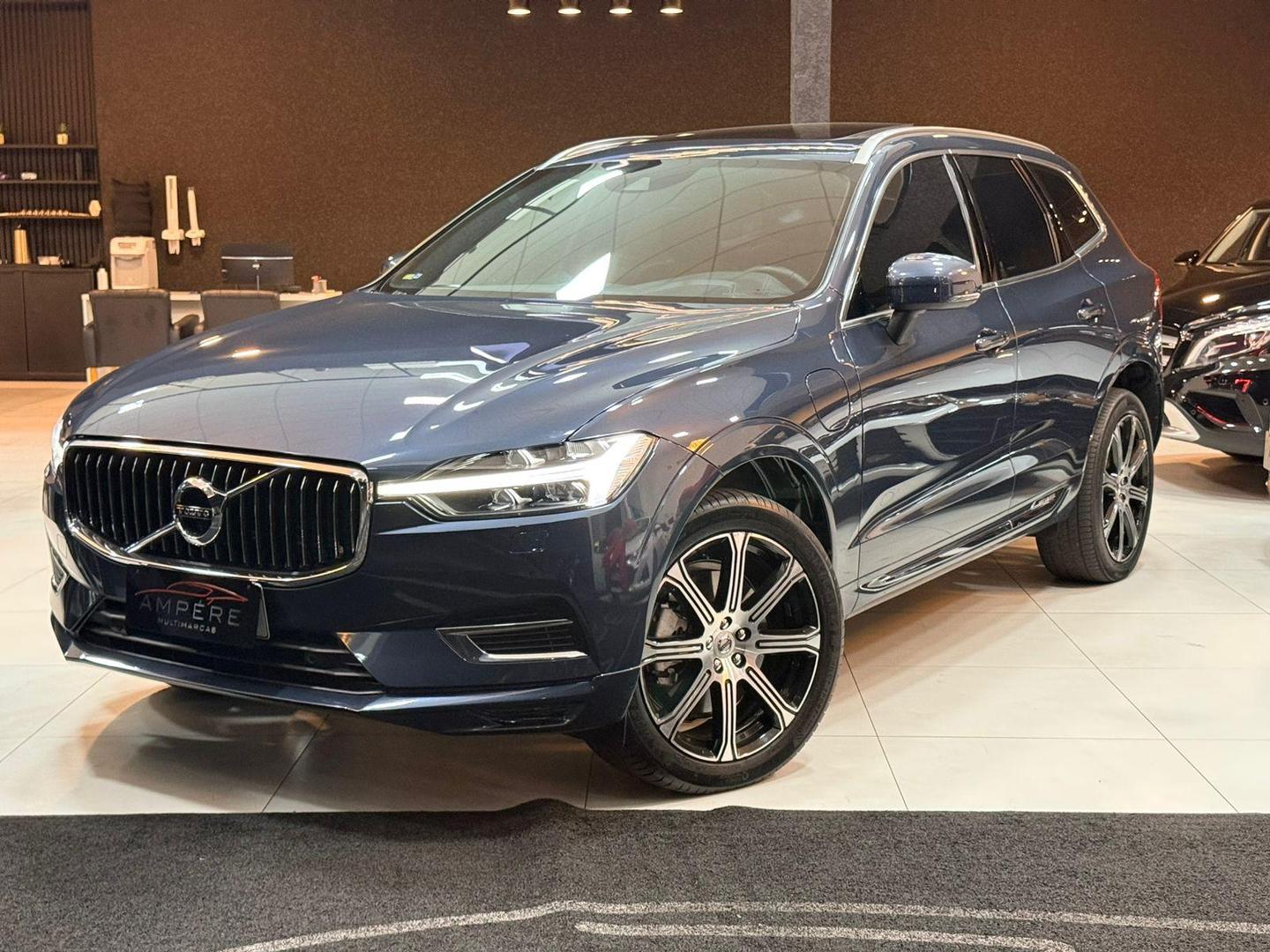 VOLVO XC60 T8 INSCRIPT 2021 - Ampére Multimarcas - Veículos usados e semi novos à venda em Curitiba/PR