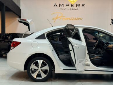 CHEVROLET CRUZE LT NB 2014 - Ampére Multimarcas - Veículos usados e semi novos à venda em Curitiba/PR