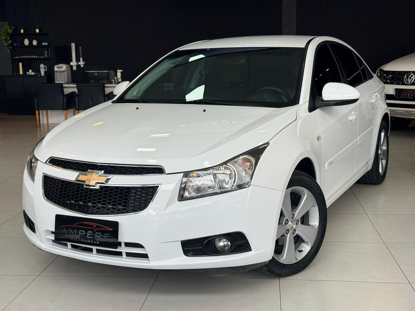CHEVROLET CRUZE LT NB 2014 - Ampére Multimarcas - Veículos usados e semi novos à venda em Curitiba/PR