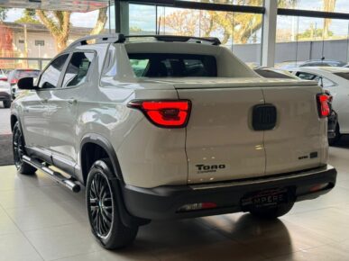 FIAT NOVO FIAT TORO ULTRA TURBO 2025 - Ampére Multimarcas - Veículos usados e semi novos à venda em Curitiba/PR