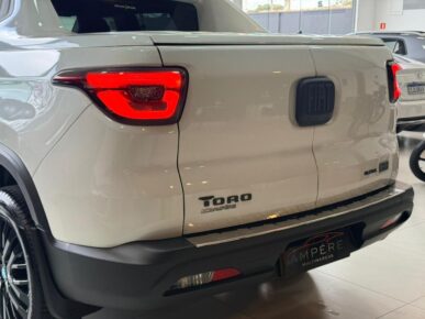 FIAT NOVO FIAT TORO ULTRA TURBO 2025 - Ampére Multimarcas - Veículos usados e semi novos à venda em Curitiba/PR