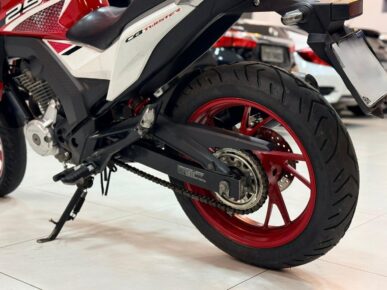 HONDA CB250F TWISTER ABS 2022 - Ampére Multimarcas - Veículos usados e semi novos à venda em Curitiba/PR