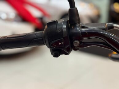 HONDA CB250F TWISTER ABS 2022 - Ampére Multimarcas - Veículos usados e semi novos à venda em Curitiba/PR