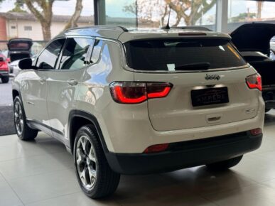 JEEP COMPASS LONGITUDE F 2020 - Ampére Multimarcas - Veículos usados e semi novos à venda em Curitiba/PR