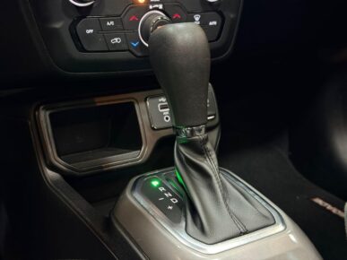 JEEP RENEGADE LIMITED AT 2021 - Ampére Multimarcas - Veículos usados e semi novos à venda em Curitiba/PR