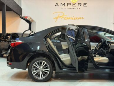 TOYOTA COROLLA GLI18 CVT 2018 - Ampére Multimarcas - Veículos usados e semi novos à venda em Curitiba/PR