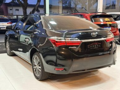 TOYOTA COROLLA GLI18 CVT 2018 - Ampére Multimarcas - Veículos usados e semi novos à venda em Curitiba/PR
