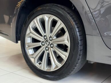 TOYOTA COROLLA XEI 20 2023 - Ampére Multimarcas - Veículos usados e semi novos à venda em Curitiba/PR