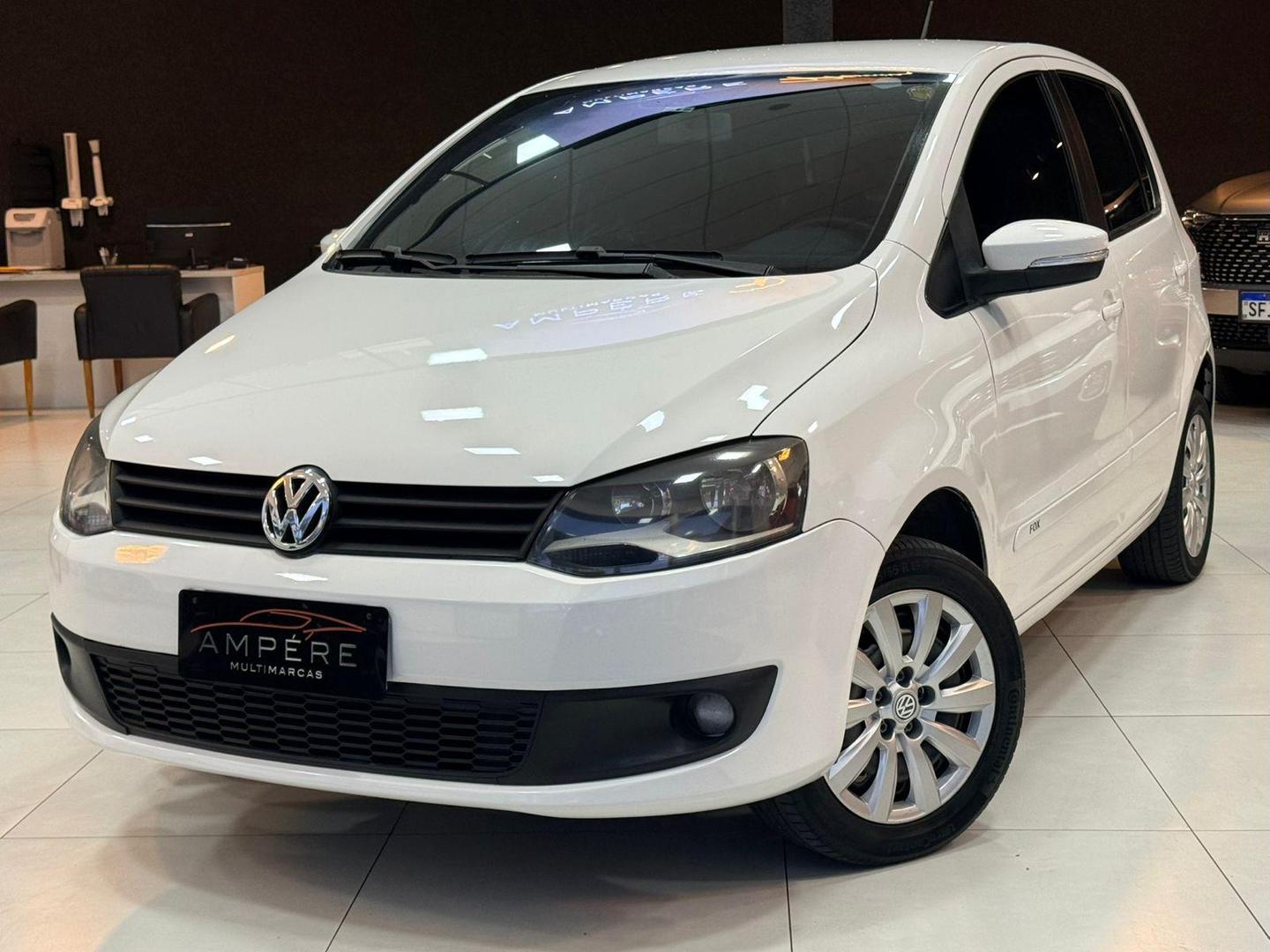 VOLKSWAGEN FOX 1.6 GII 2014 - Ampére Multimarcas - Veículos usados e semi novos à venda em Curitiba/PR