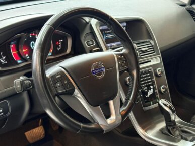 VOLVO XC60 2.0 T5 DYNA 2014 - Ampére Multimarcas - Veículos usados e semi novos à venda em Curitiba/PR