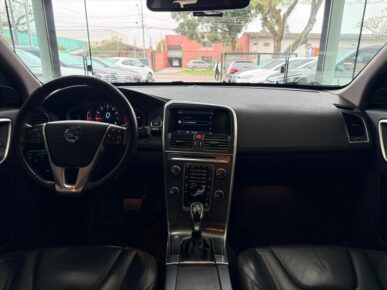 VOLVO XC60 2.0 T5 DYNA 2014 - Ampére Multimarcas - Veículos usados e semi novos à venda em Curitiba/PR