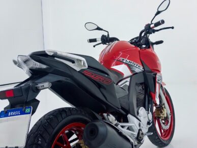 HONDA CB250F TWISTER ABS 2021 - Ampére Multimarcas - Veículos usados e semi novos à venda em Curitiba/PR