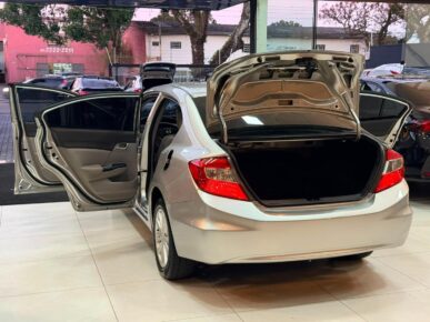 HONDA CIVIC LXS 2013 - Ampére Multimarcas - Veículos usados e semi novos à venda em Curitiba/PR