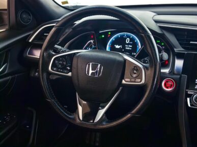 HONDA CIVIC TOURING CVT 2017 - Ampére Multimarcas - Veículos usados e semi novos à venda em Curitiba/PR