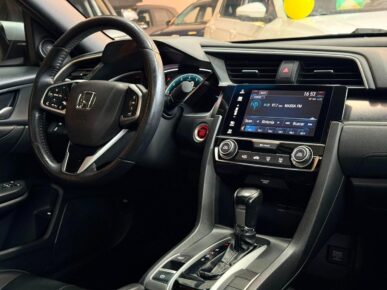 HONDA CIVIC TOURING CVT 2018 - Ampére Multimarcas - Veículos usados e semi novos à venda em Curitiba/PR