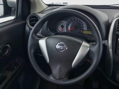 NISSAN VERSA 10 2018 - Ampére Multimarcas - Veículos usados e semi novos à venda em Curitiba/PR