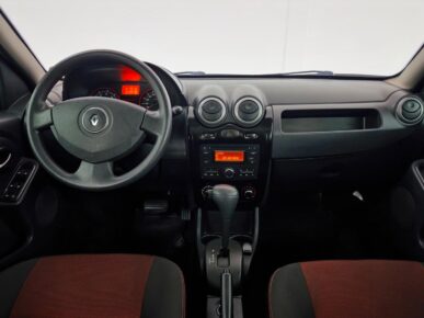 RENAULT SANDERO SW1616VA 2013 - Ampére Multimarcas - Veículos usados e semi novos à venda em Curitiba/PR