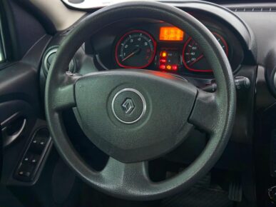 RENAULT SANDERO SW1616VA 2013 - Ampére Multimarcas - Veículos usados e semi novos à venda em Curitiba/PR