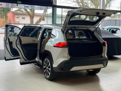 TOYOTA COROLLA APREMIUMH 2022 - Ampére Multimarcas - Veículos usados e semi novos à venda em Curitiba/PR