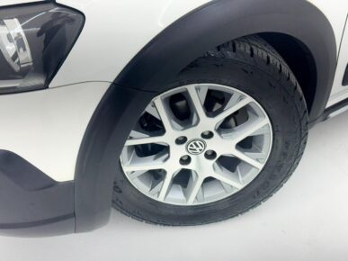 VOLKSWAGEN NOVA SAVEIRO CE CROSS 2014 - Ampére Multimarcas - Veículos usados e semi novos à venda em Curitiba/PR