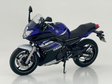 YAMAHA XJ6 F 2013 - Ampére Multimarcas - Veículos usados e semi novos à venda em Curitiba/PR