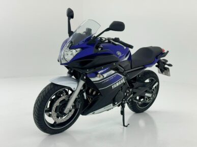 YAMAHA XJ6 F 2013 - Ampére Multimarcas - Veículos usados e semi novos à venda em Curitiba/PR