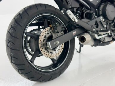 YAMAHA XJ6 F 2013 - Ampére Multimarcas - Veículos usados e semi novos à venda em Curitiba/PR