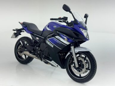 YAMAHA XJ6 F 2013 - Ampére Multimarcas - Veículos usados e semi novos à venda em Curitiba/PR