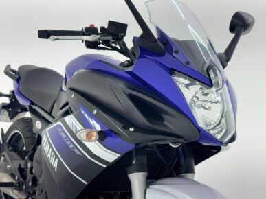 YAMAHA XJ6 F 2013 - Ampére Multimarcas - Veículos usados e semi novos à venda em Curitiba/PR