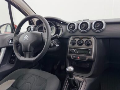CITROEN C3 90M TENDANCE 2013 - Ampére Multimarcas - Veículos usados e semi novos à venda em Curitiba/PR