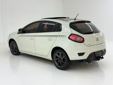 FIAT BRAVO SPORTING 1.8 2016 - Ampére Multimarcas - Veículos usados e semi novos à venda em Curitiba/PR