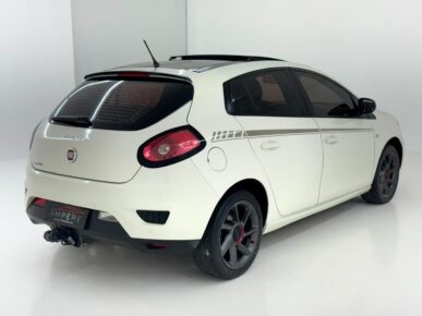 FIAT BRAVO SPORTING 1.8 2016 - Ampére Multimarcas - Veículos usados e semi novos à venda em Curitiba/PR