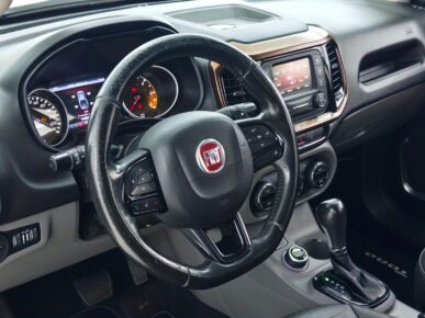 FIAT TORO VOLCANO AT D4 2017 - Ampére Multimarcas - Veículos usados e semi novos à venda em Curitiba/PR