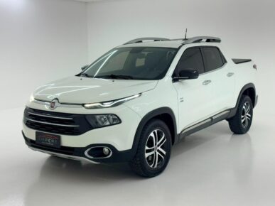 FIAT TORO VOLCANO AT D4 2017 - Ampére Multimarcas - Veículos usados e semi novos à venda em Curitiba/PR