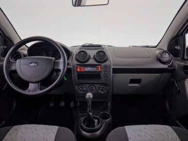FORD FIESTA 1.0 MPI CLASS HATCH 8V FLEX 4P MANUAL 2008 - Ampére Multimarcas - Veículos usados e semi novos à venda em Curitiba/PR