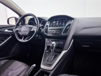 FORD FOCUS SE AT 2.0SC 2017 - Ampére Multimarcas - Veículos usados e semi novos à venda em Curitiba/PR
