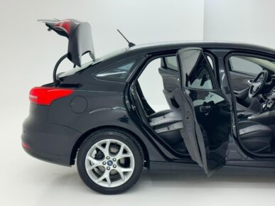 FORD FOCUS SE AT 2.0SC 2019 - Ampére Multimarcas - Veículos usados e semi novos à venda em Curitiba/PR