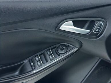 FORD FOCUS TI AT 2.0SC 2019 - Ampére Multimarcas - Veículos usados e semi novos à venda em Curitiba/PR