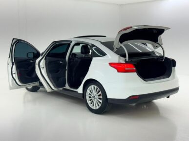 FORD FOCUS TI AT 2.0SC 2019 - Ampére Multimarcas - Veículos usados e semi novos à venda em Curitiba/PR